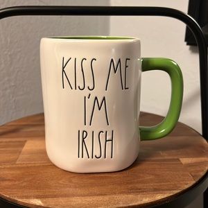 Rae Dunn “Kiss Me I’m Irish” Mug New